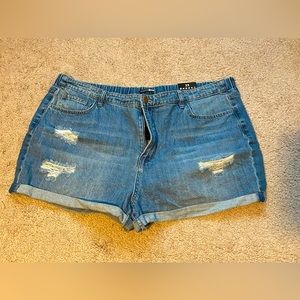 Stretchy blue jean shorts